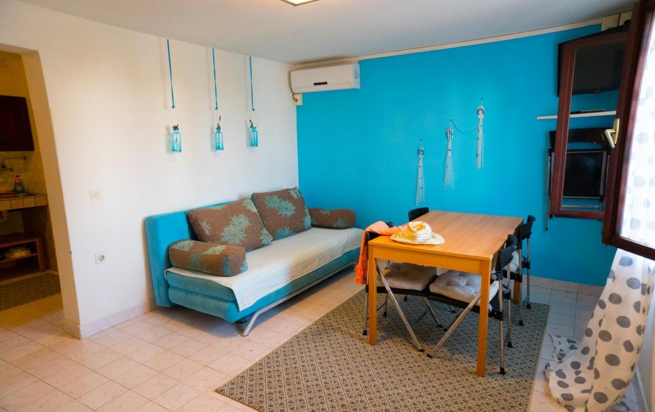 The Sea House Apartments Vis Exterior photo